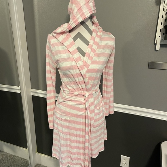 Victoria Secret Robe - Picture 5 of 6